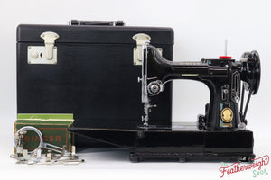 Singer Featherweight 222K Sewing Machine - EP1313** - 1959