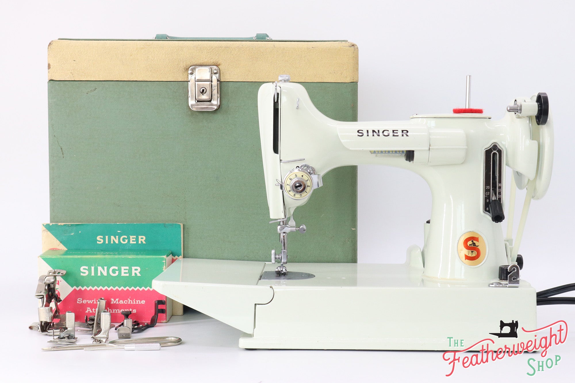 Singer Featherweight 221 Sewing Machine, WHITE EV974***