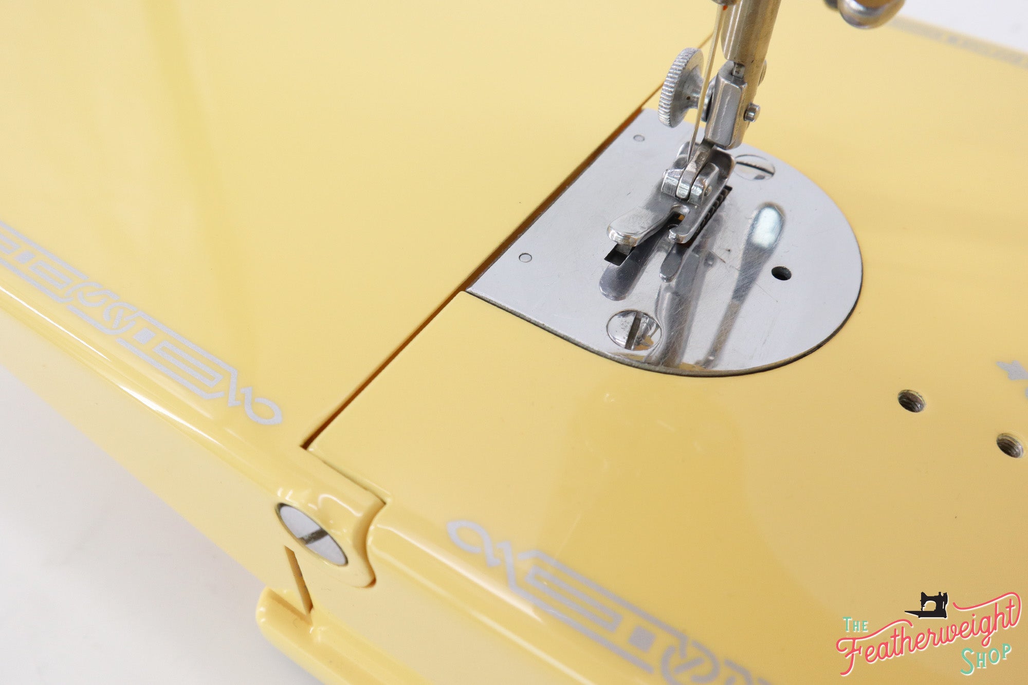 Singer Featherweight 221 Sewing Machine AG013*** - Fully Restored in Happy Yellow