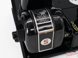 Load image into Gallery viewer, Singer Featherweight 222K Sewing Machine 1953 - EJ2689**