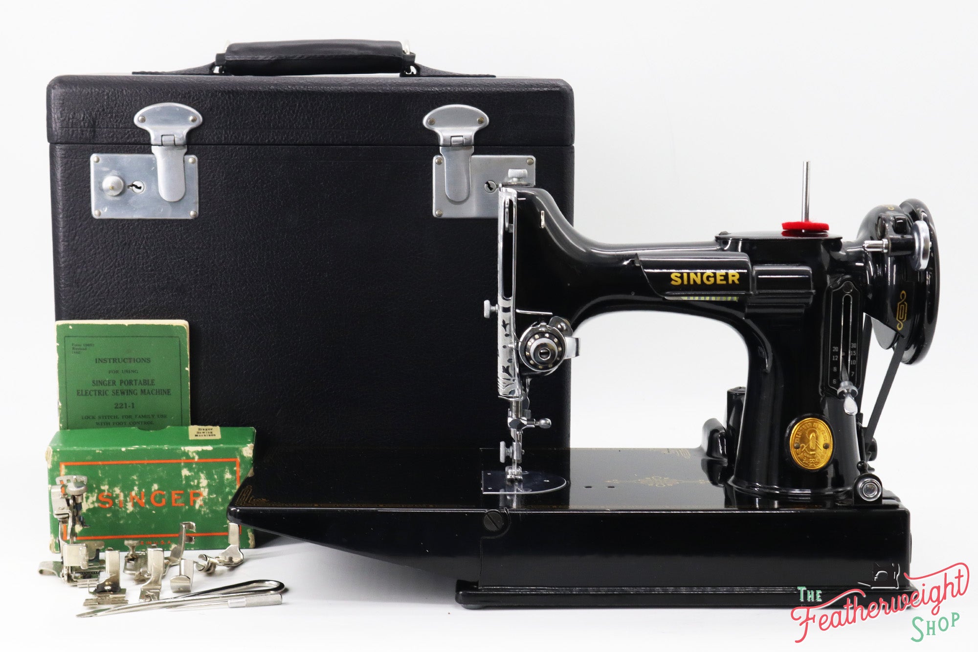 Singer Featherweight 221 Sewing Machine, AG618*** - 1946