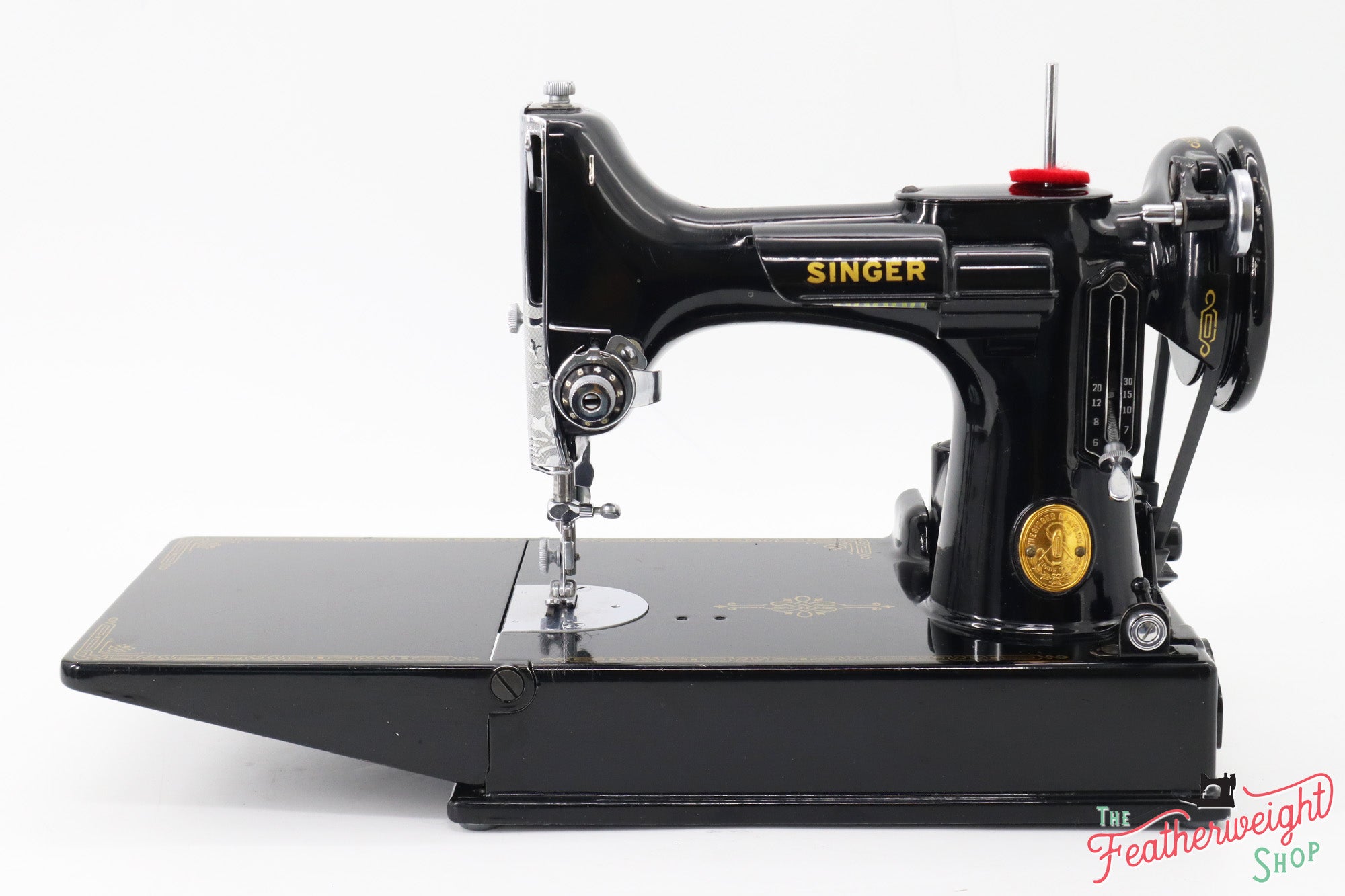 Singer Featherweight 221 Sewing Machine, AG618*** - 1946