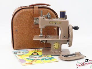 Load image into Gallery viewer, Singer Sewhandy Model 20 - Safari Brown - RARE, Complete Set