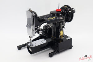 Singer Featherweight 222K Sewing Machine EM236***