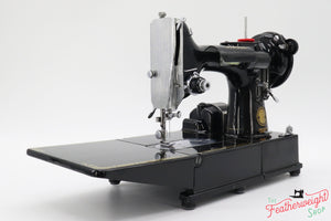 Singer Featherweight 222K Sewing Machine EN1374**