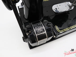 Load image into Gallery viewer, Singer Featherweight 222K Sewing Machine EN1374**