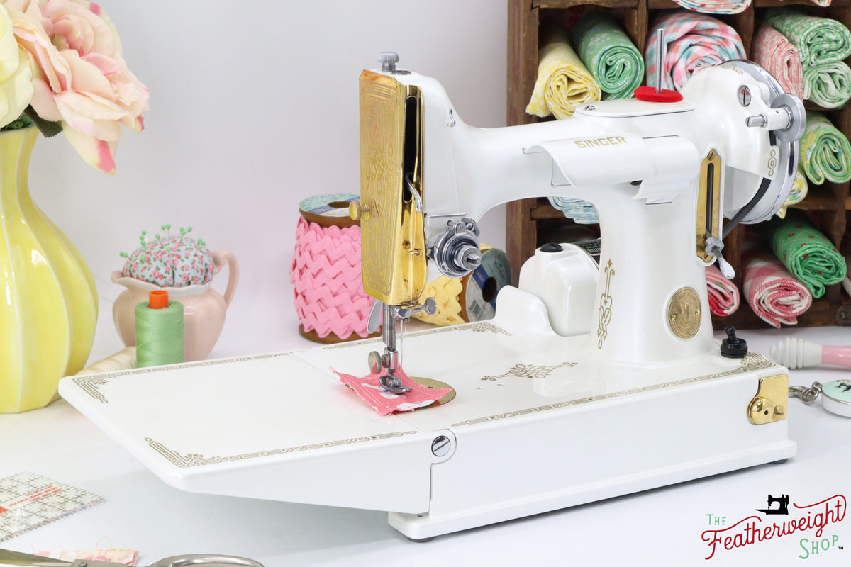 Singer Featherweight 221, AD883*** - Fully Restored in Cloud, Gold-Pla ...