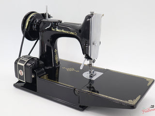 Load image into Gallery viewer, Singer Featherweight 221 Sewing Machine, AJ118***