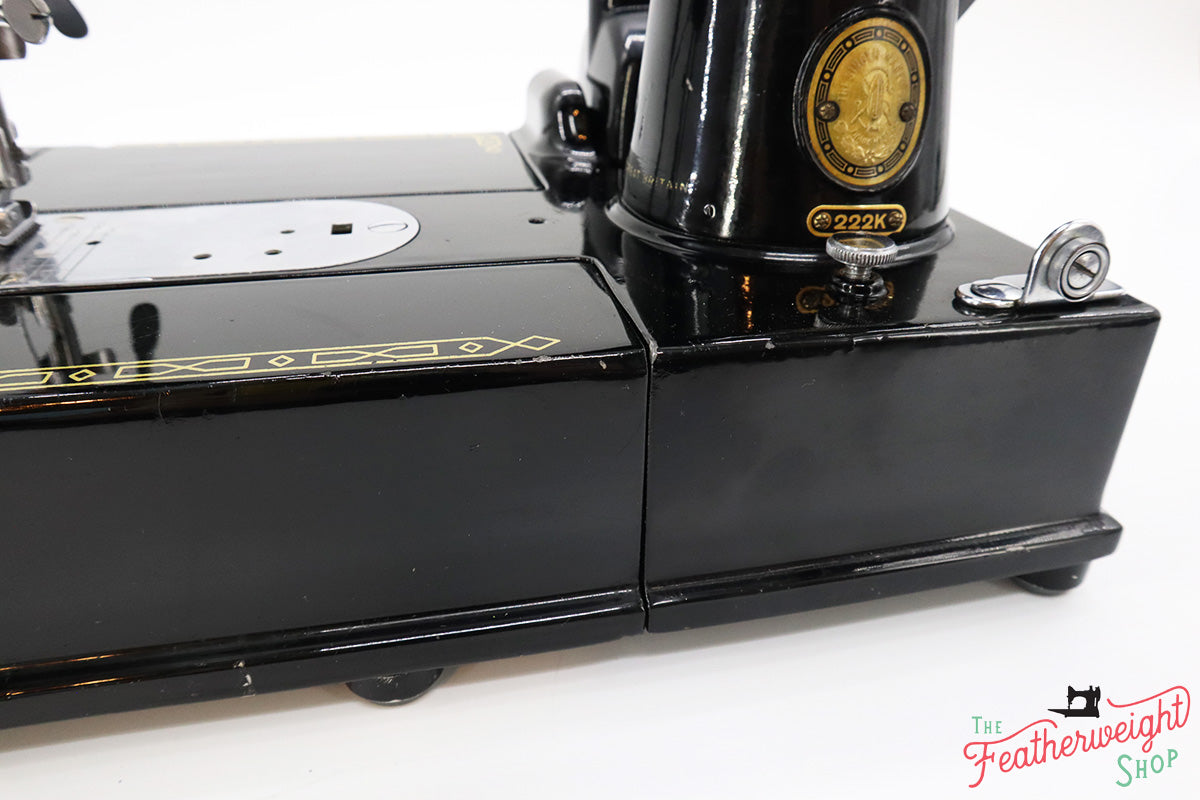 Singer Featherweight 222K Sewing Machine EN1374**