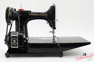 Singer Featherweight 222K Sewing Machine EJ618***