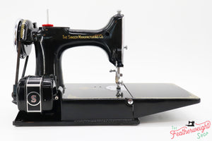 Singer Featherweight 221 Sewing Machine, 1936 AE063***