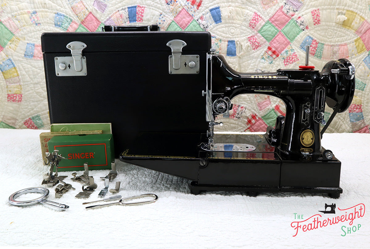 Singer Featherweight 222K Sewing Machine EK6296**