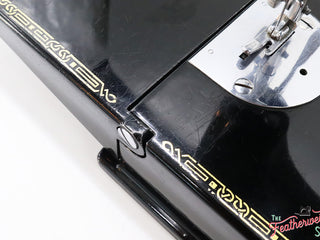 Load image into Gallery viewer, Singer Featherweight 221 Sewing Machine, 1936 AE063***