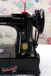 Singer Featherweight 222K Sewing Machine EK6296**