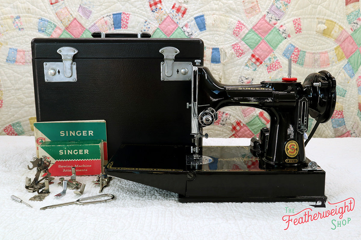 Singer Featherweight 221 Sewing Machine, RED 