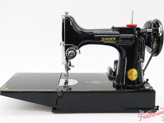 Load image into Gallery viewer, Singer Featherweight 221 Sewing Machine, AJ1369**