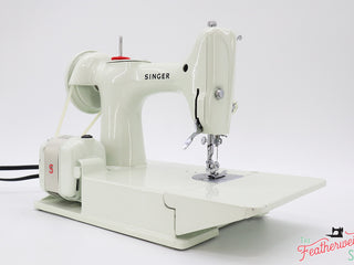 Load image into Gallery viewer, Singer Featherweight 221 Sewing Machine, WHITE FA206***