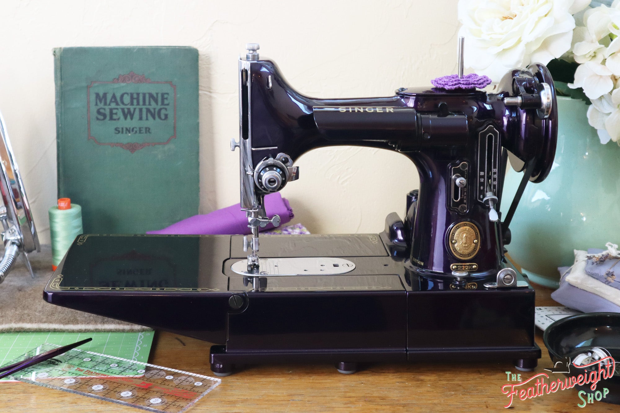 Singer Featherweight 222K Sewing Machine EJ26916* - Fully Restored in Black Iris