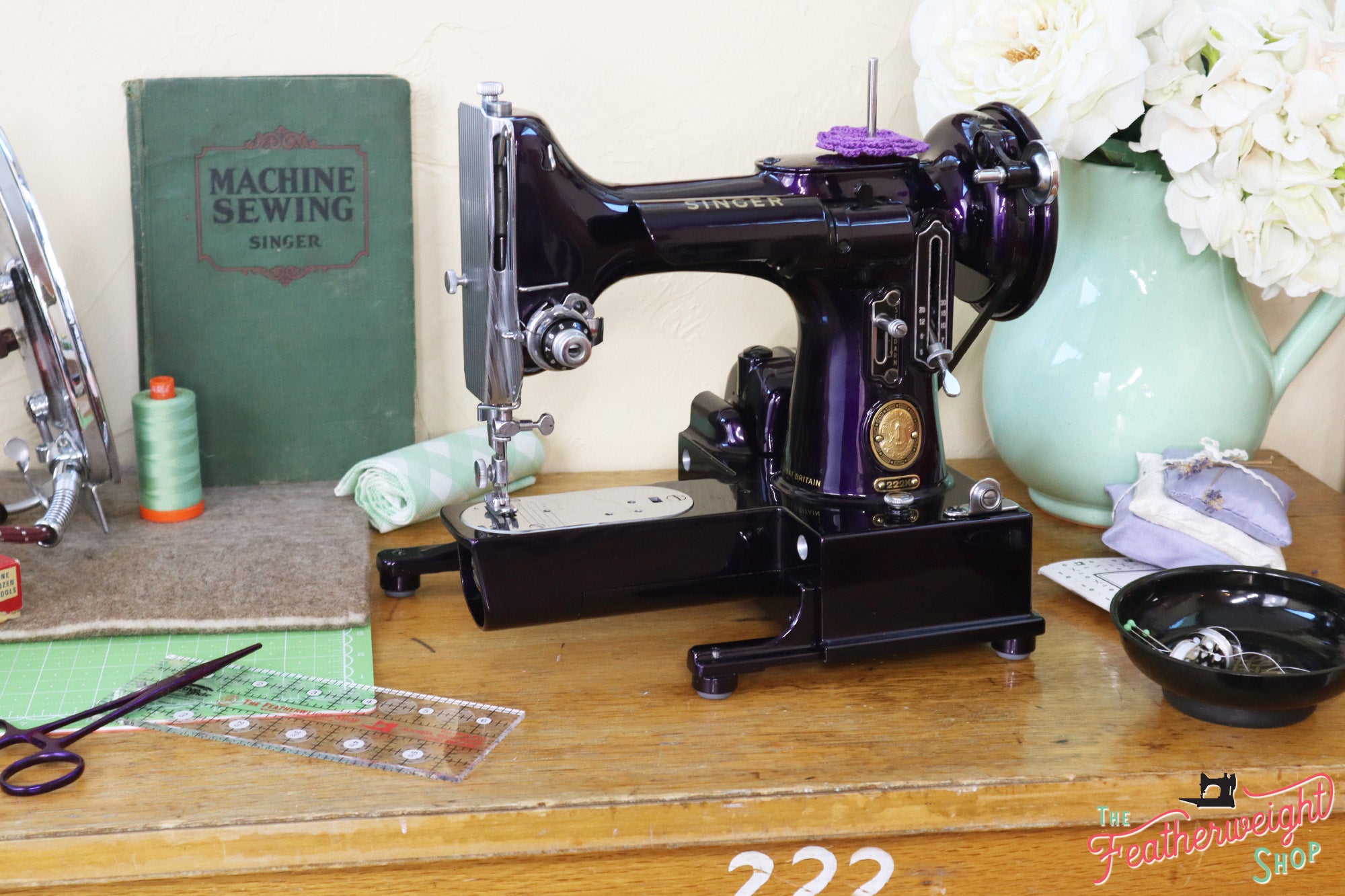 Singer Featherweight 222K Sewing Machine EJ26916* - Fully Restored in Black Iris