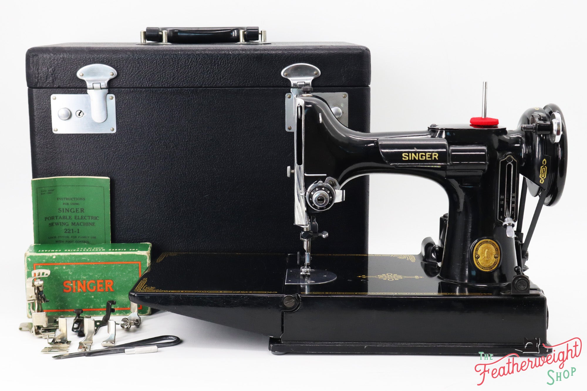 Singer Featherweight 221 Sewing Machine - AK747*** - 1952