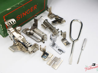 Load image into Gallery viewer, Singer Featherweight 222K Sewing Machine EK6346**