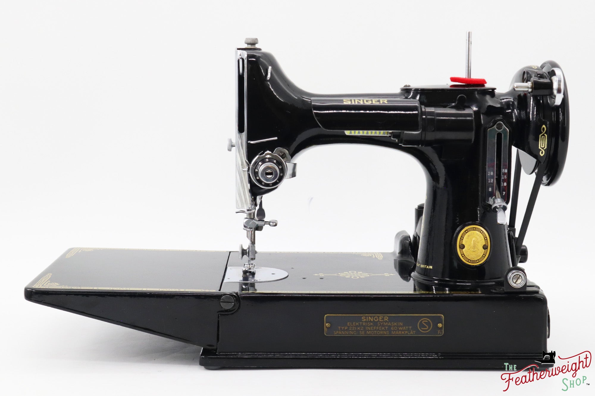 Singer Featherweight 221K Sewing Machine, EH373***