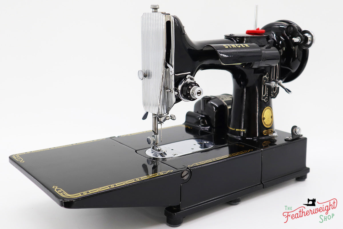 Singer Featherweight 222K Sewing Machine EK6346**