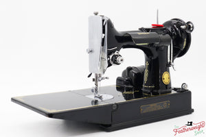 Singer Featherweight 221K Sewing Machine, EH373***