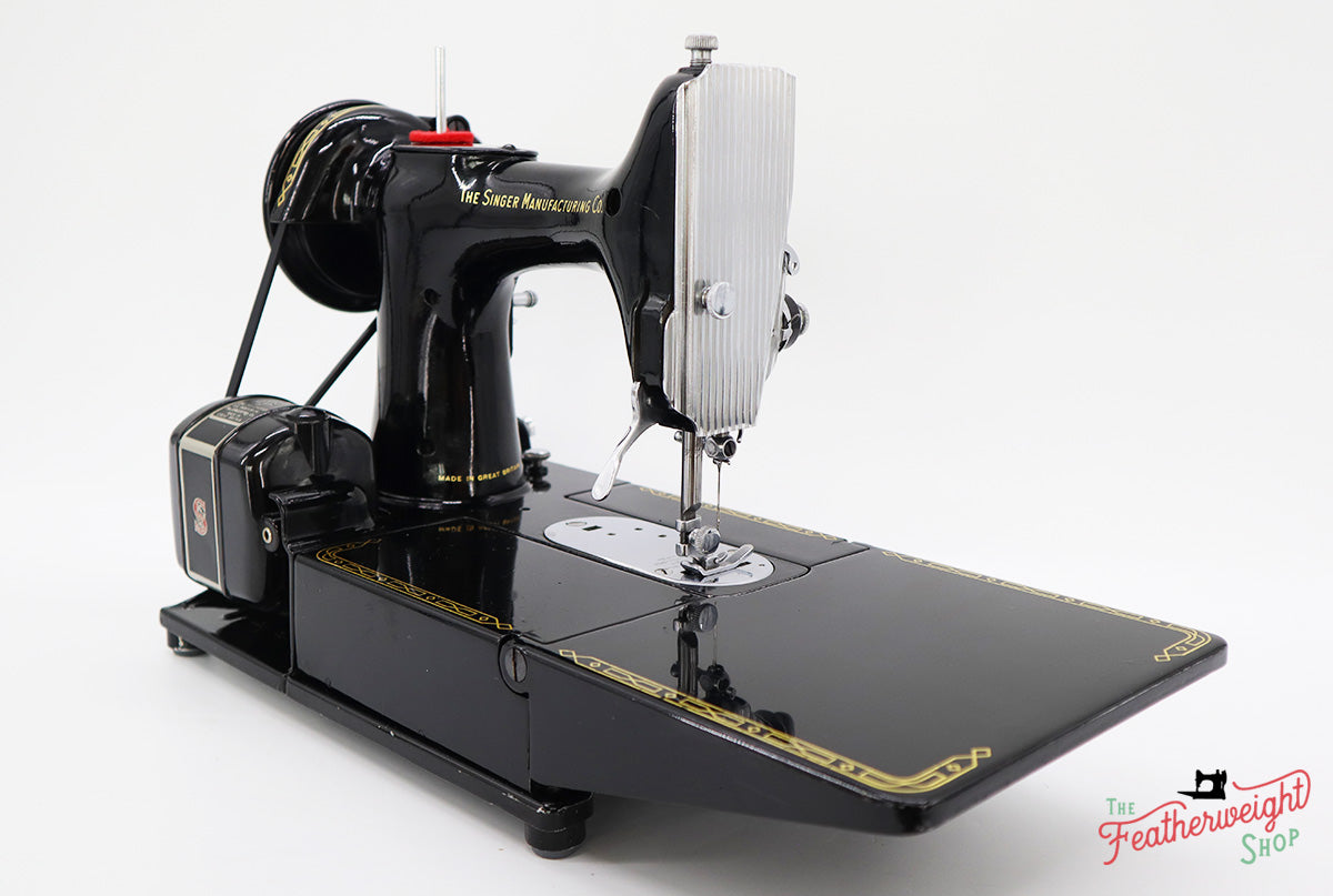 Singer Featherweight 222K Sewing Machine EK6346**