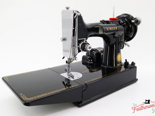 Load image into Gallery viewer, Singer Featherweight 221 1954 - AL912***