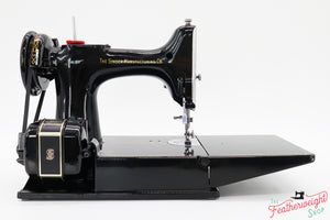 Singer Featherweight 221 Sewing Machine, AM1865**