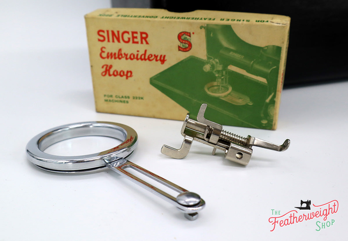 Singer Featherweight 222K Sewing Machine EJ616***