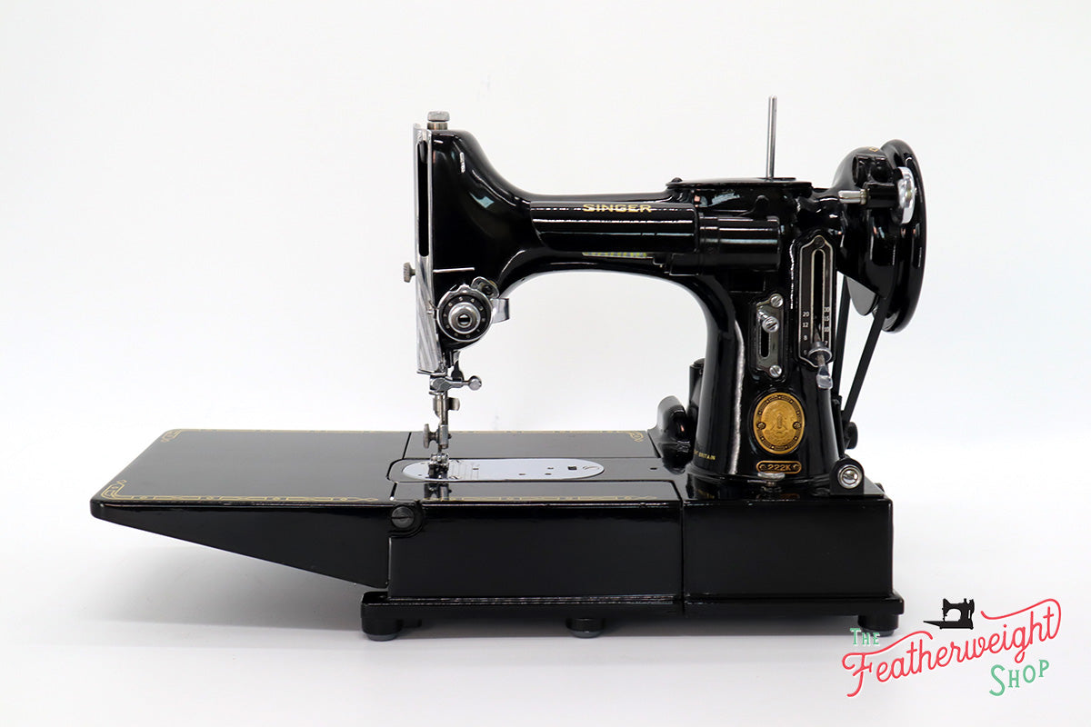 Singer Featherweight 222K Sewing Machine EJ616***