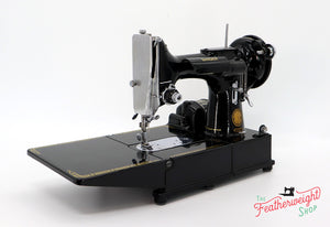 Singer Featherweight 222K Sewing Machine EJ616***