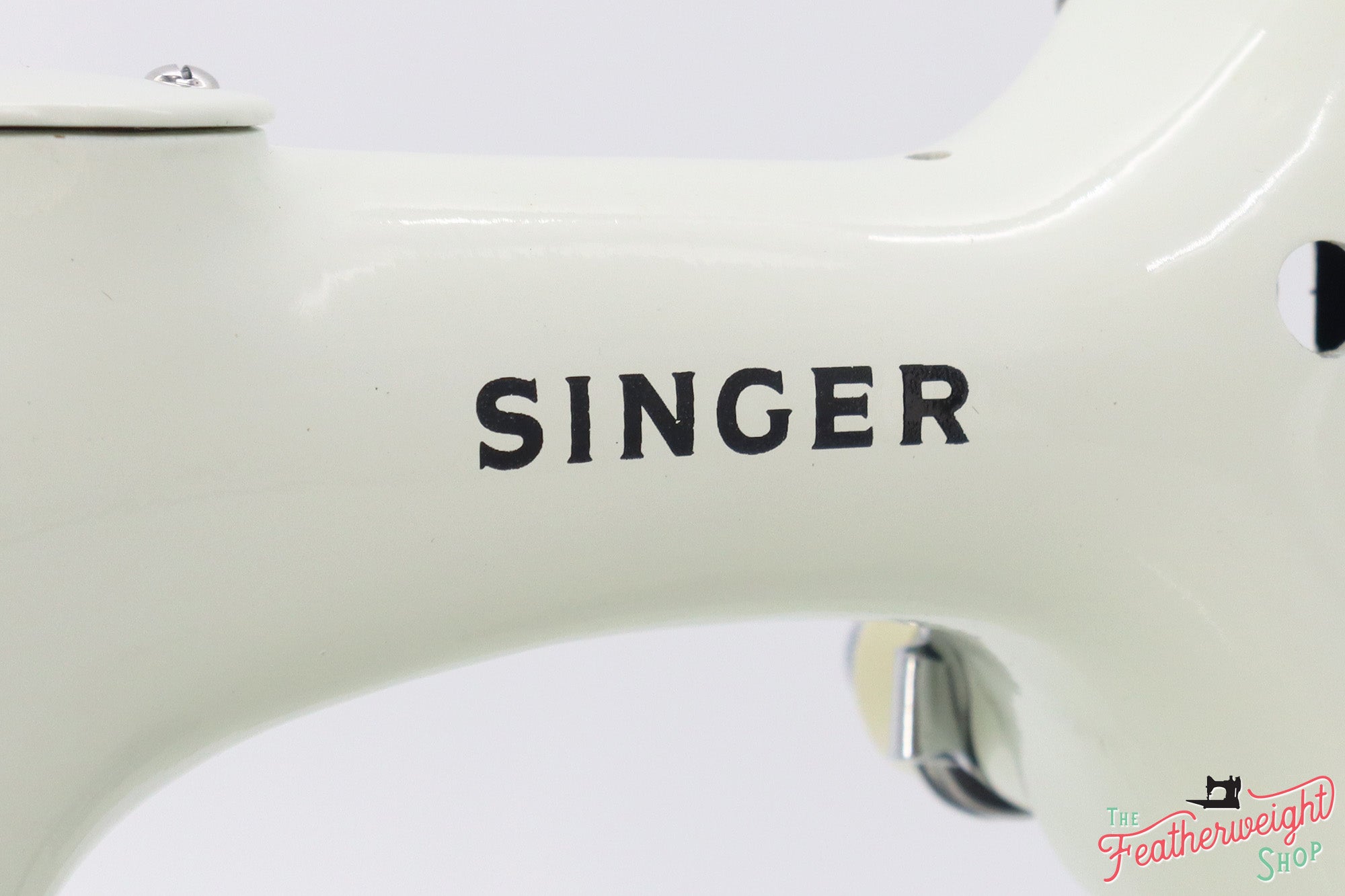 Singer Featherweight 221K7 Sewing Machine, WHITE FA101***