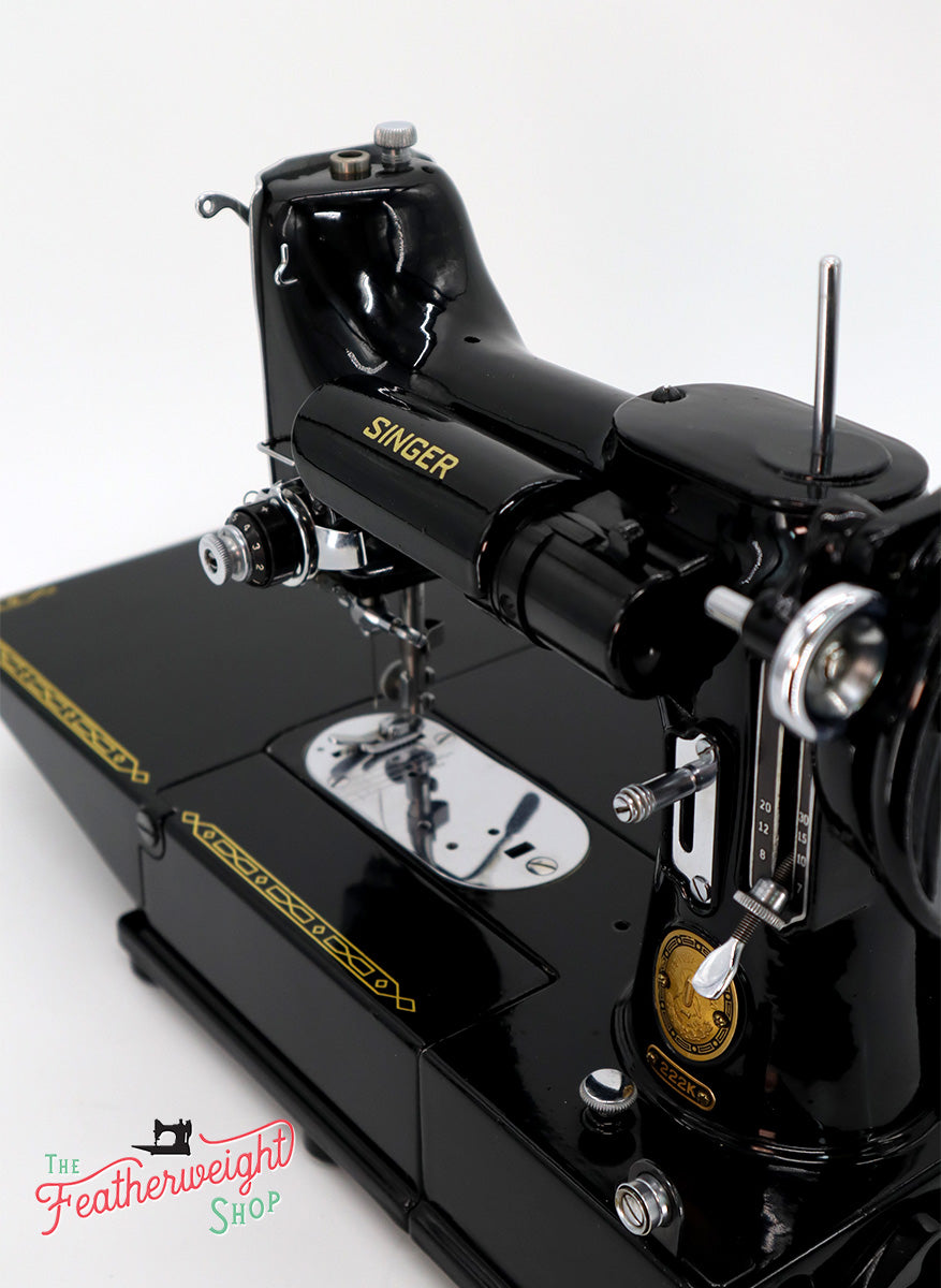 Singer Featherweight 222K Sewing Machine EJ616***