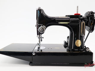 Load image into Gallery viewer, Singer Featherweight 221 Sewing Machine, 1936 AE300***