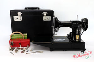 Singer Featherweight 222K Sewing Machine, RED "S" EP7600**