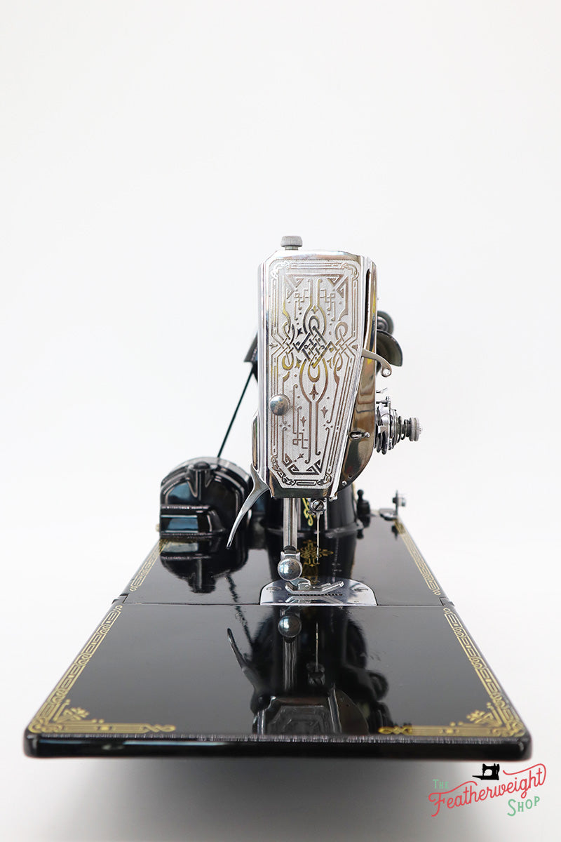 Singer Featherweight 221 Sewing Machine, 1936 AE300***