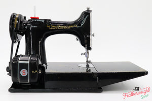 Singer Featherweight 221K Sewing Machine, French - RARE, EF694***