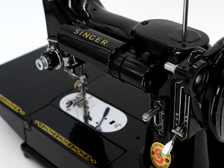 Load image into Gallery viewer, Singer Featherweight 222K Sewing Machine, RED &quot;S&quot; EP7600**