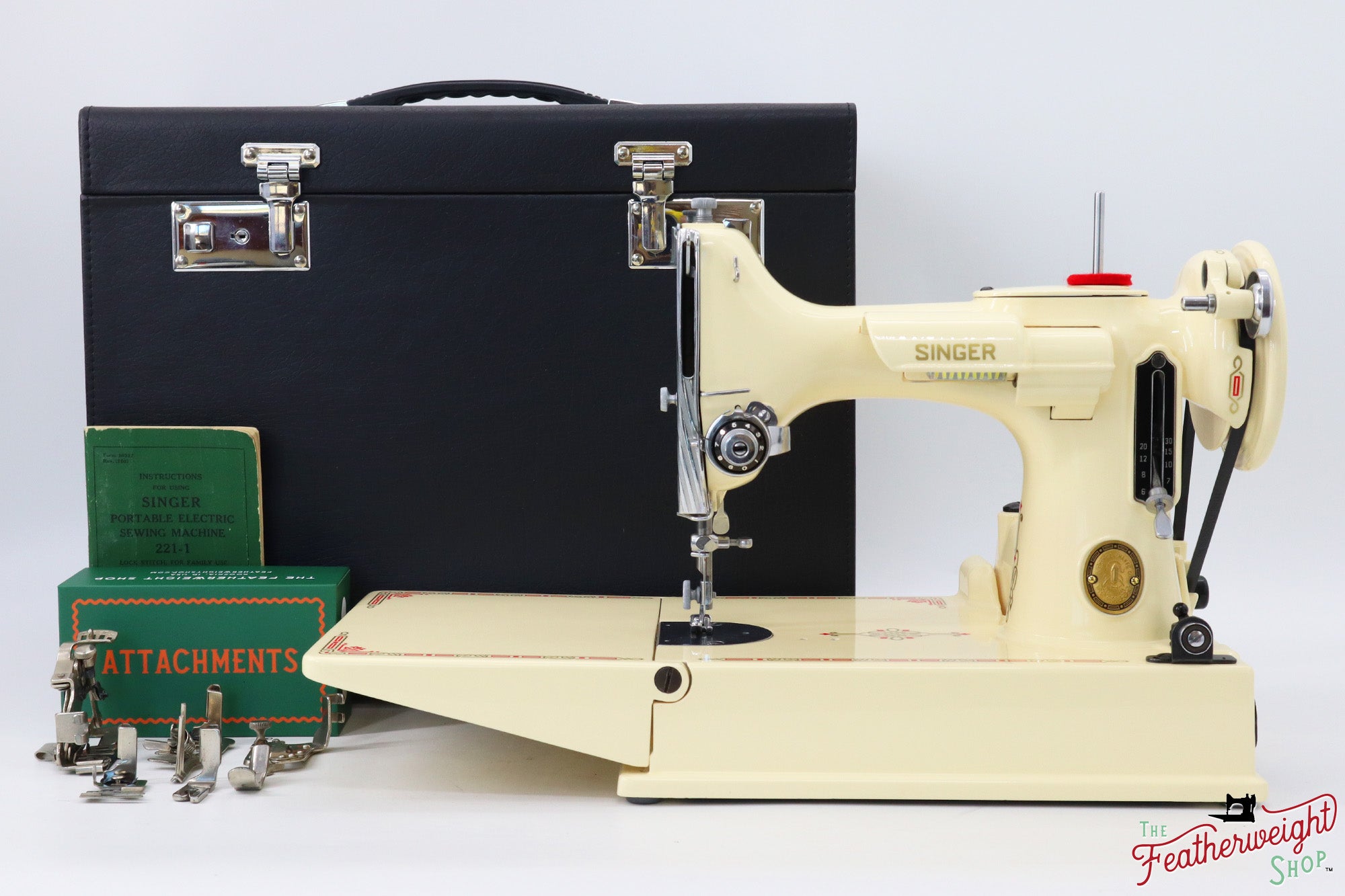 Singer Featherweight 221K, EH890*** - Fully Restored in Sugar Cookie