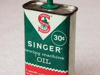 Load image into Gallery viewer, Oil Can, Singer (Vintage Original)