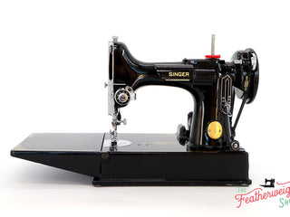 Load image into Gallery viewer, Singer Featherweight 221 Sewing Machine, AJ204***