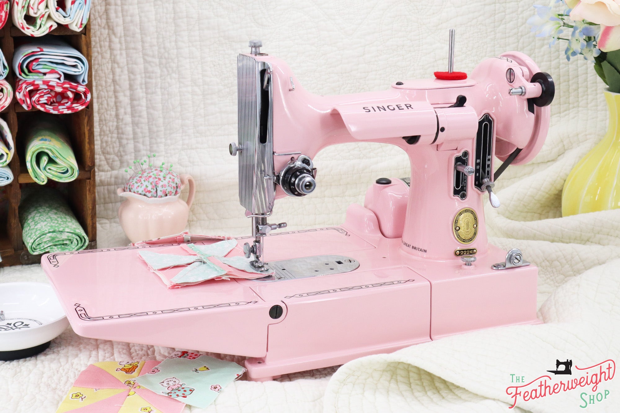 Singer Featherweight 222K Sewing Machine EM6039** - Fully Restored in Poodle Skirt Pink