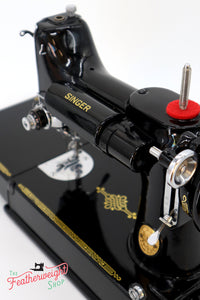 Singer Featherweight 221K Sewing Machine, EG352***
