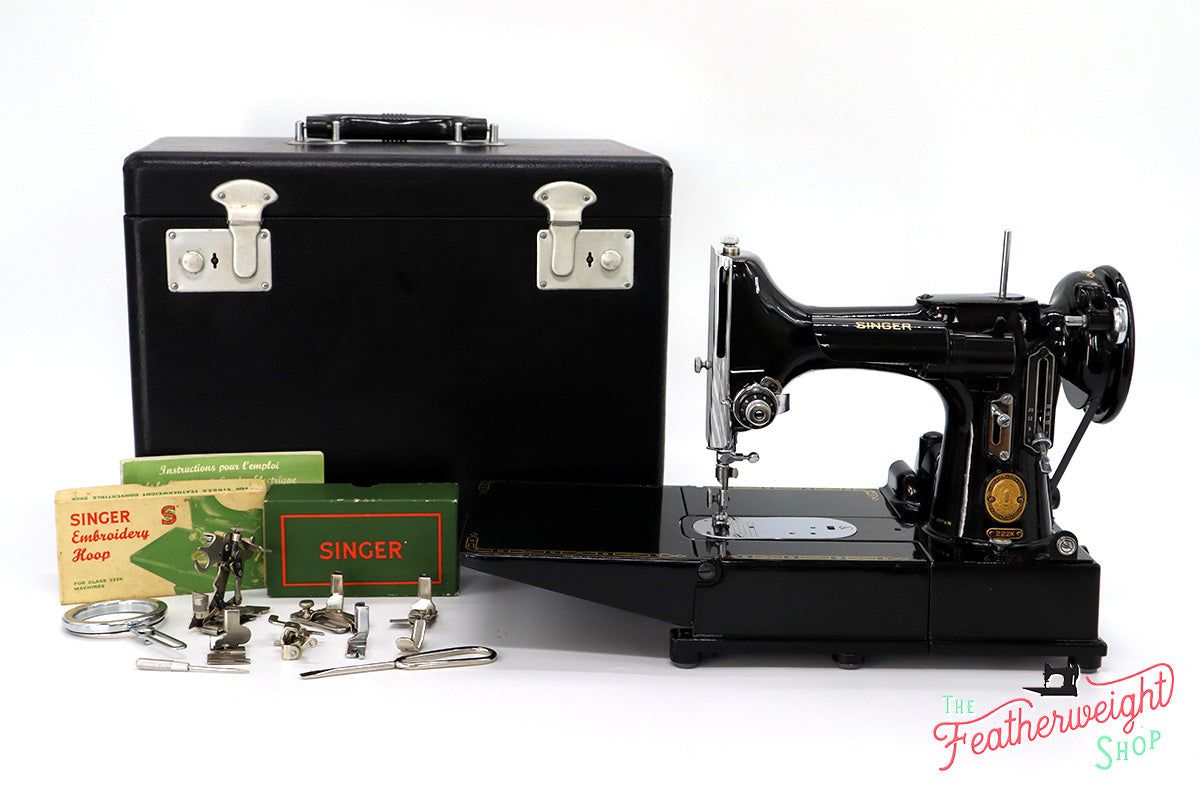 Singer Featherweight 222K Sewing Machine EJ616***