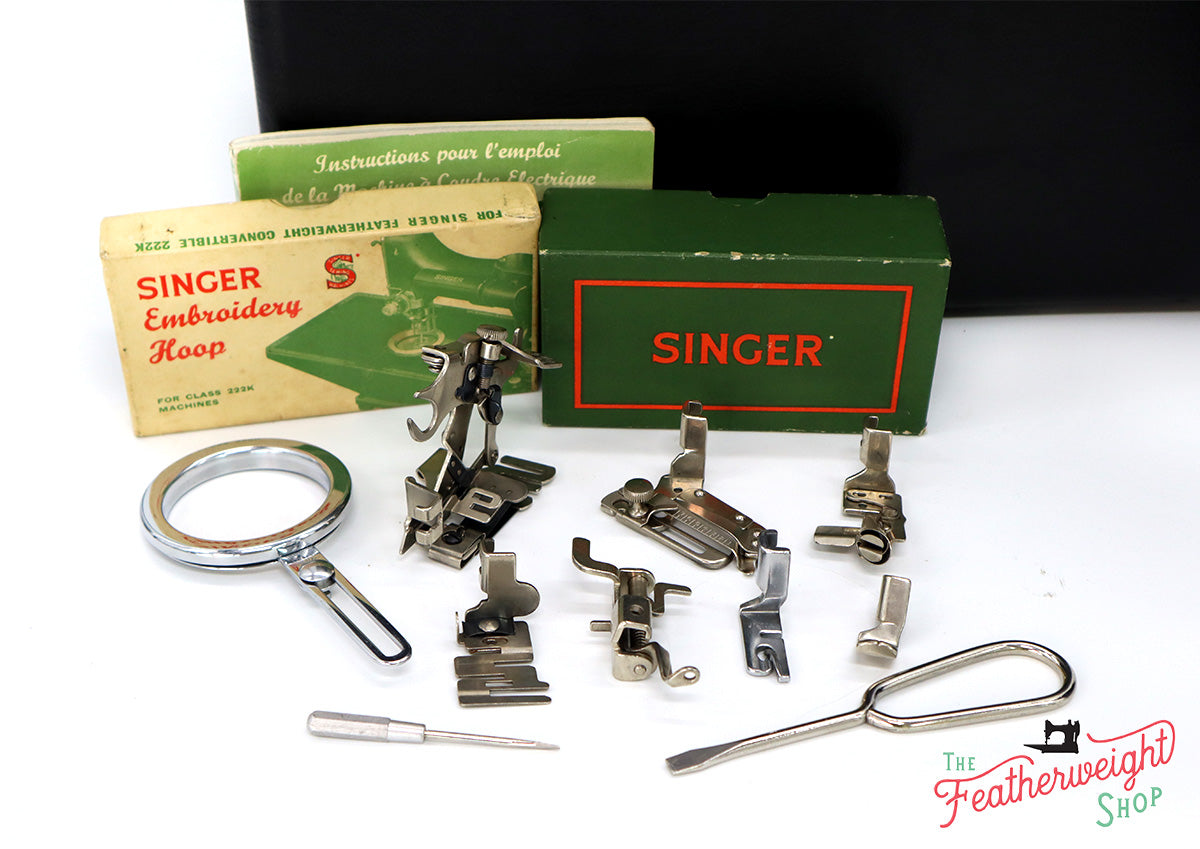 Singer Featherweight 222K Sewing Machine EJ616***