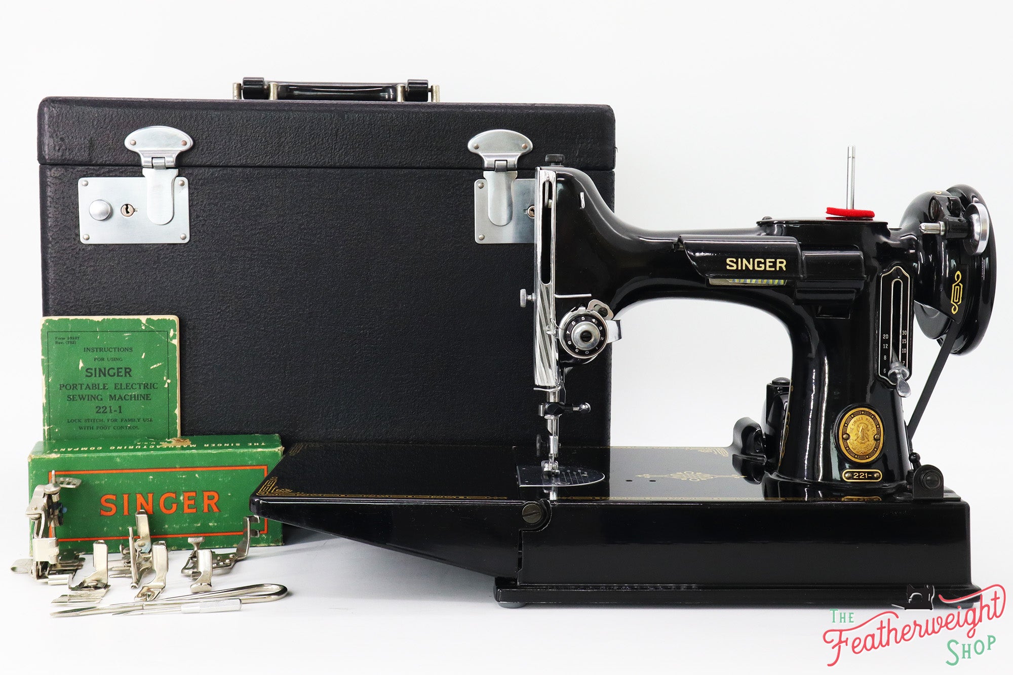 Singer Featherweight 221 Sewing Machine, AL437***