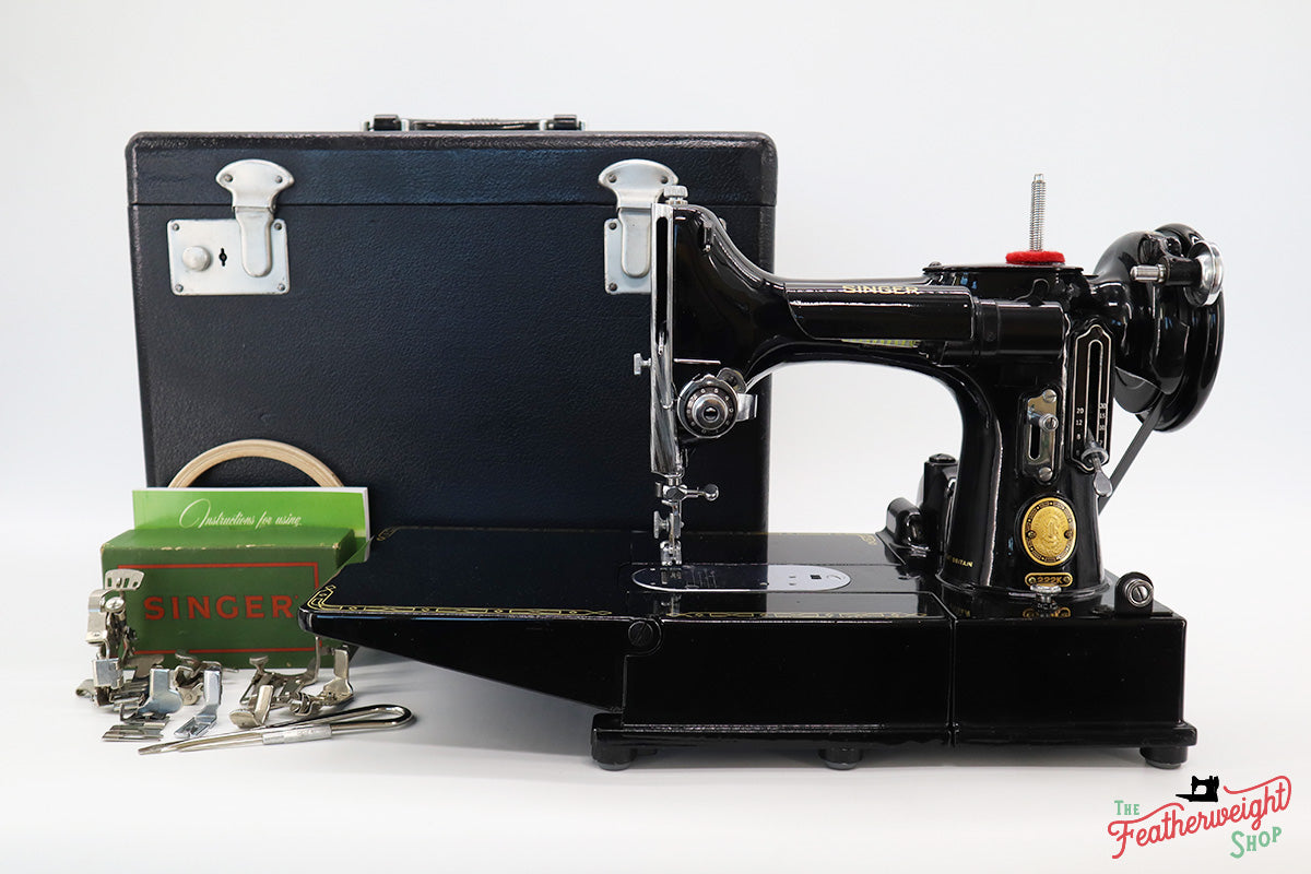 Singer Featherweight 222K Sewing Machine 1953 - EJ2260**